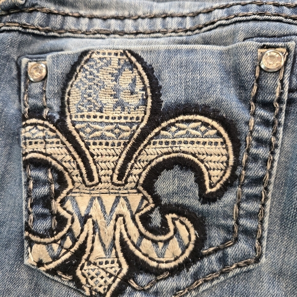 Miss Me Jeans - Picture 4 of 13